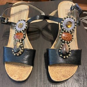 Women’s sandals